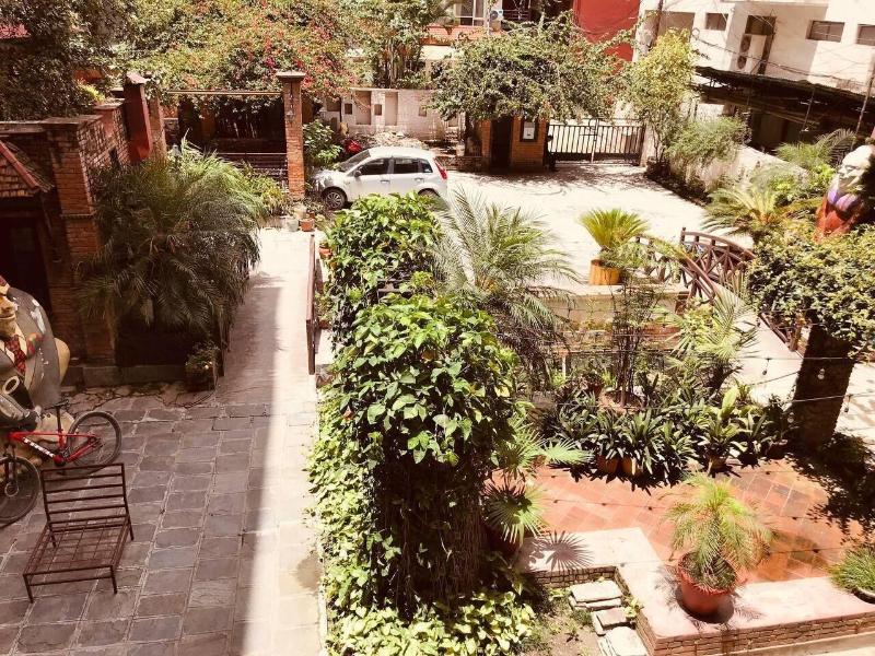 Courtyard Pujan Hotel image