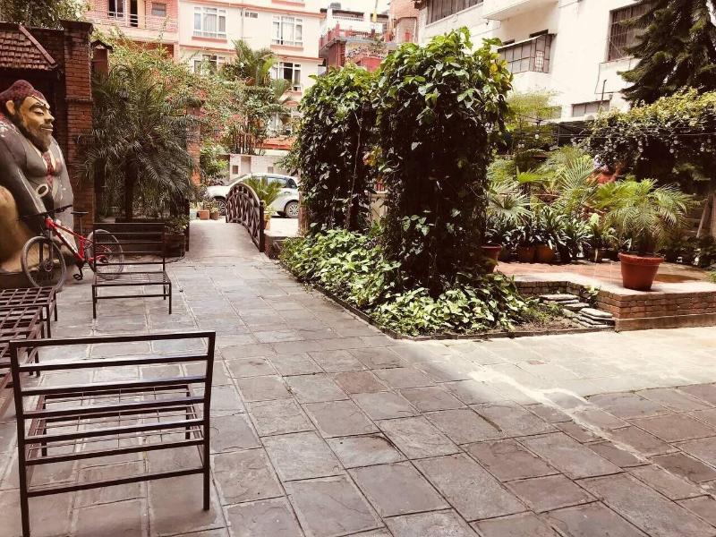 Courtyard Pujan Hotel image