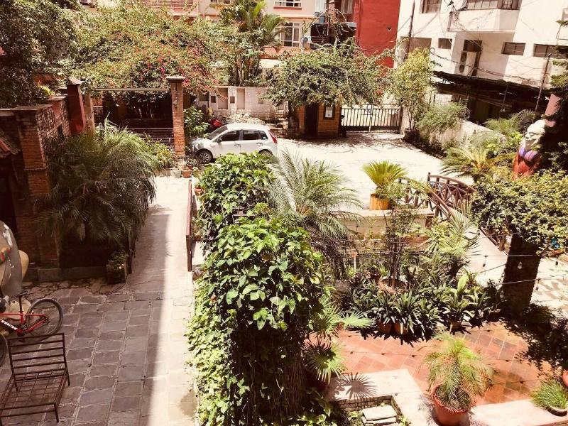 Courtyard Pujan Hotel image