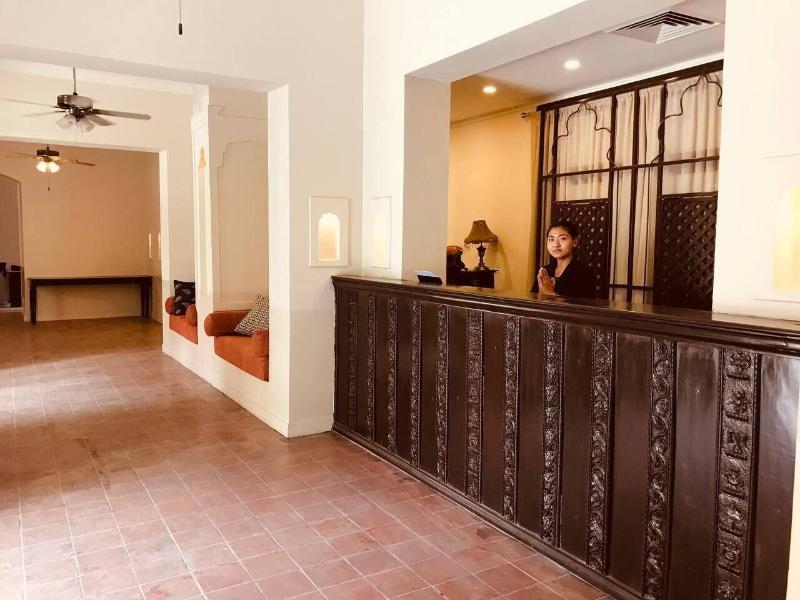 Courtyard Pujan Hotel image