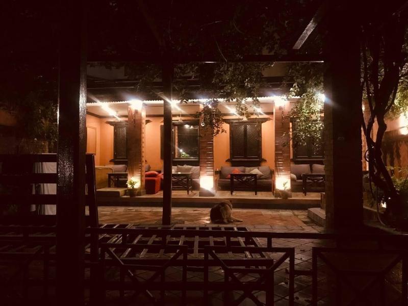 Courtyard Pujan Hotel image