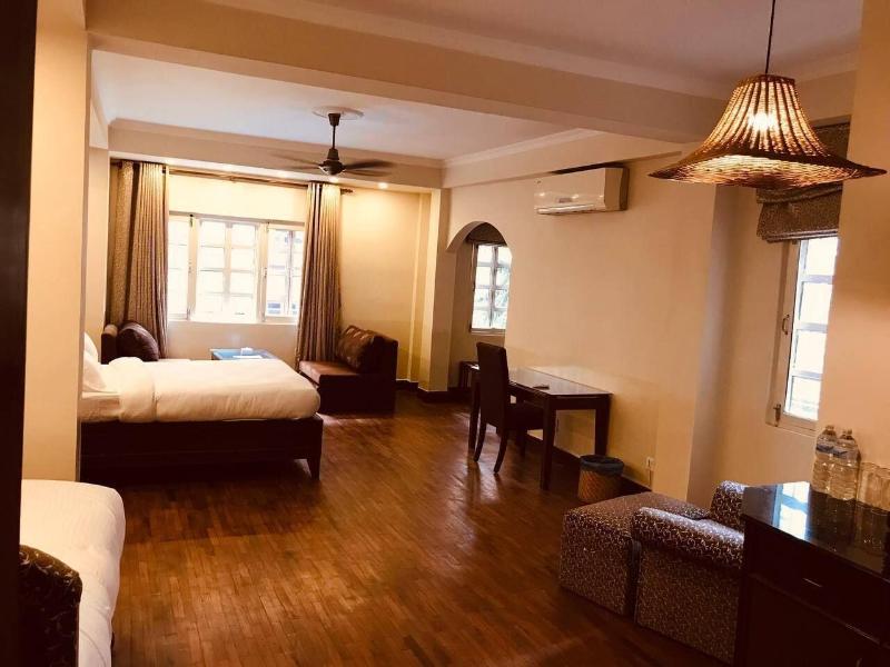 Courtyard Pujan Hotel image
