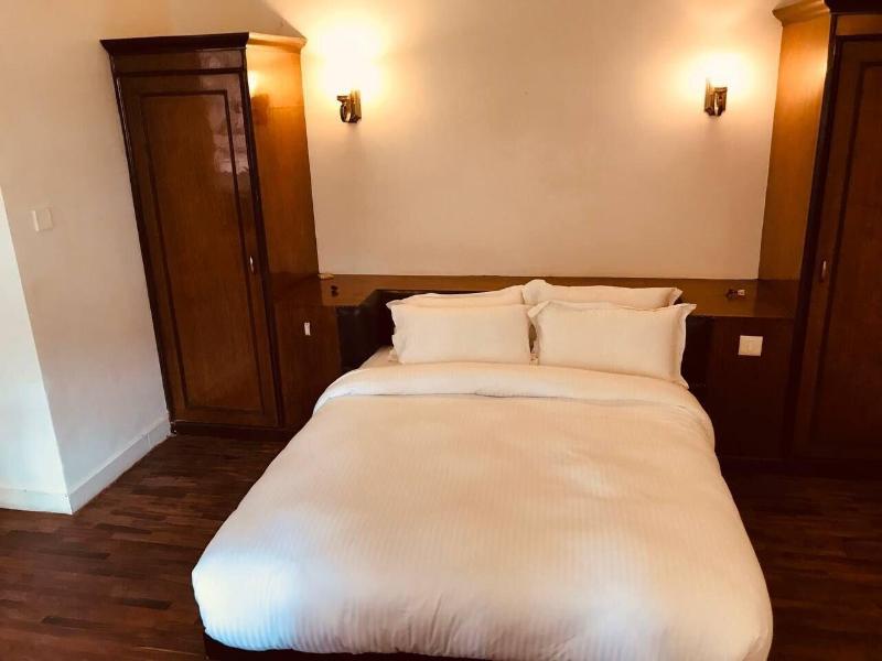 Courtyard Pujan Hotel image