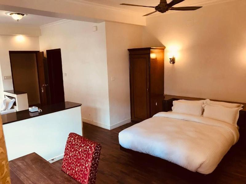 Courtyard Pujan Hotel image