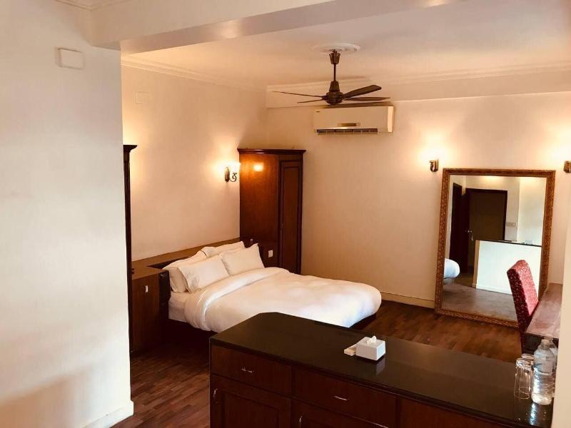 Courtyard Pujan Hotel image