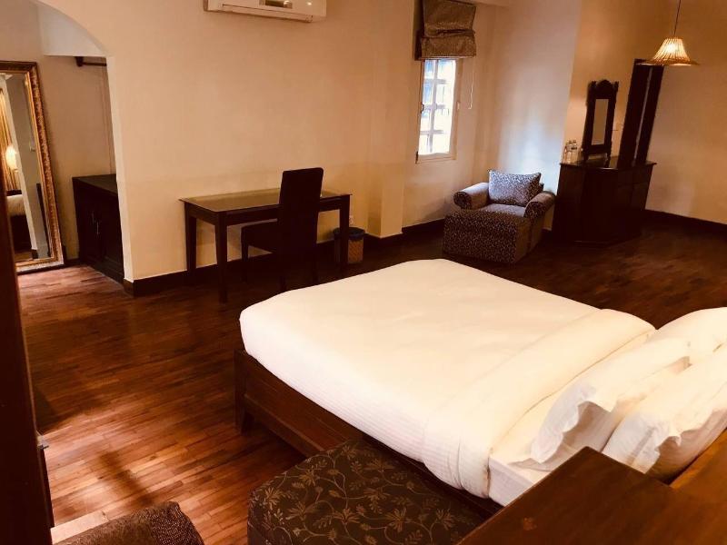 Courtyard Pujan Hotel image