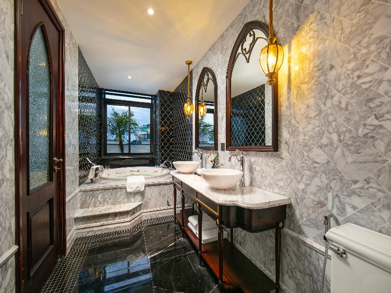 Le Chanvre Hanoi Hotel & Spa image