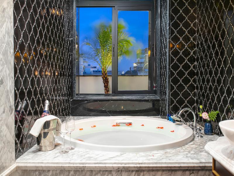 Le Chanvre Hanoi Hotel & Spa image