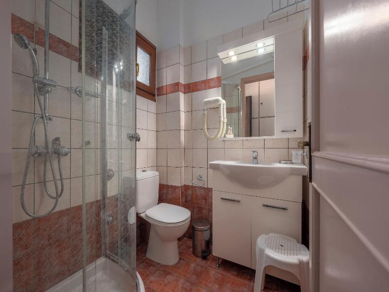 Agnanti Hotel & Apartments image