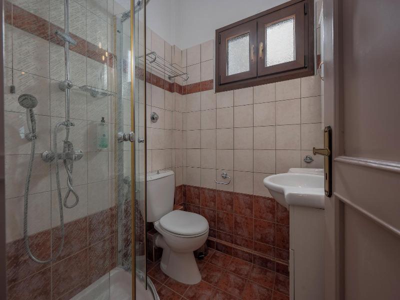 Agnanti Hotel & Apartments image