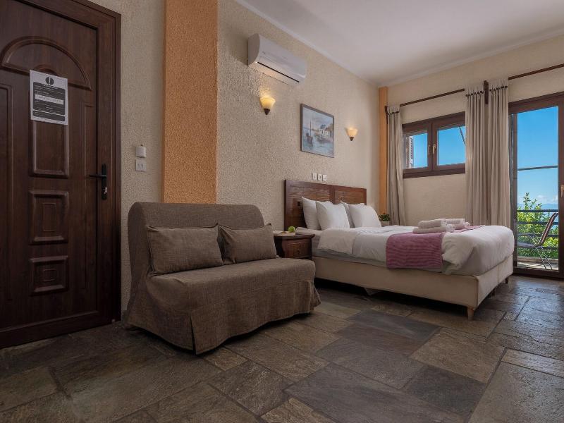 Agnanti Hotel & Apartments image