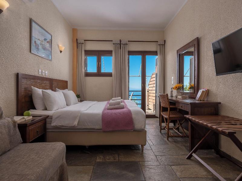 Agnanti Hotel & Apartments image