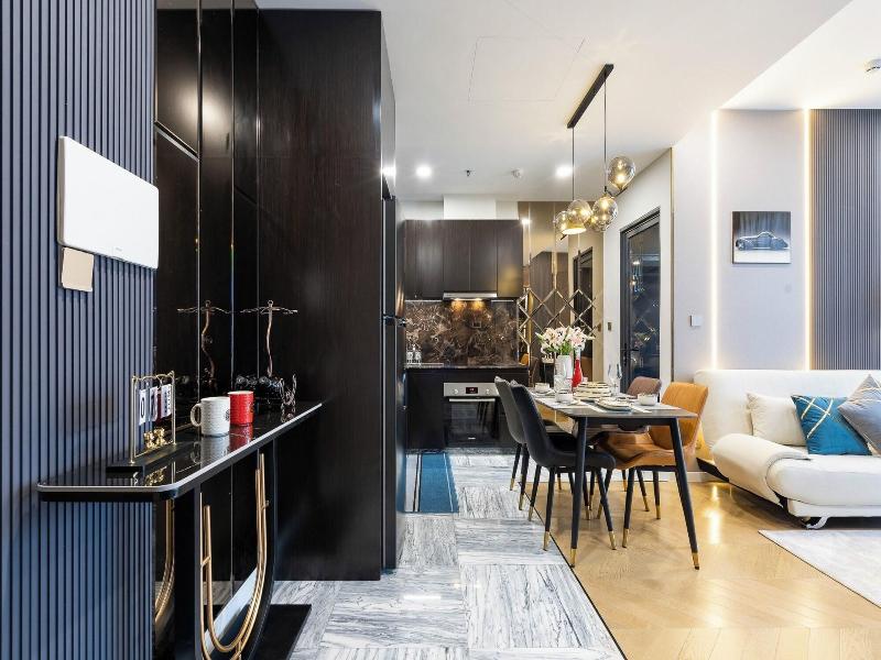 Lexington Residence Luxury Vacation image