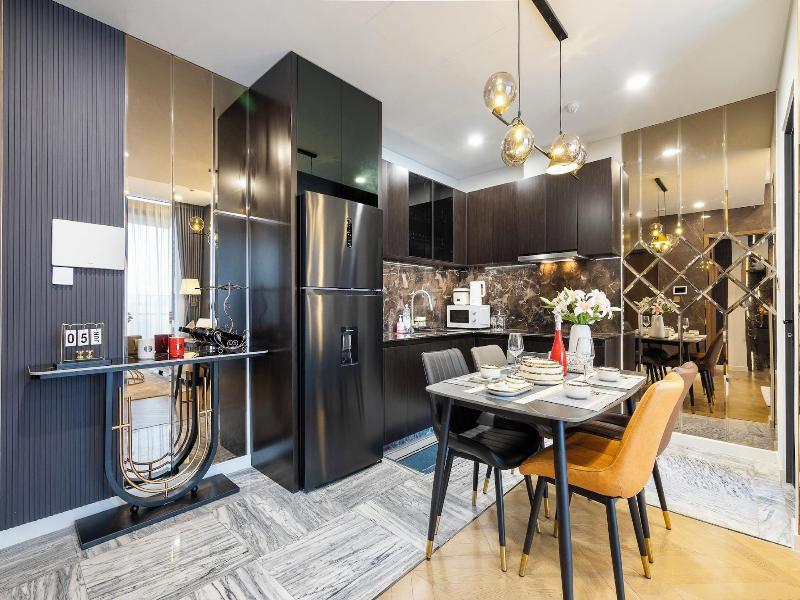 Lexington Residence Luxury Vacation image