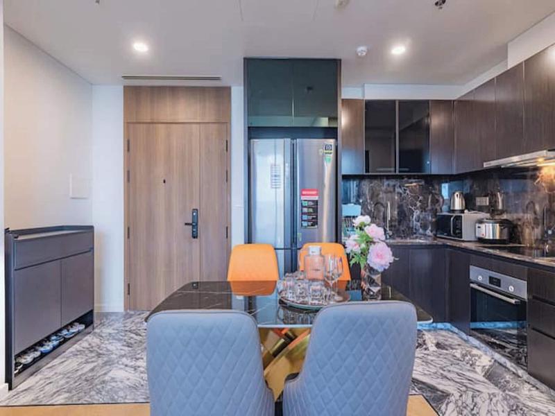 Lexington Residence Luxury Vacation image