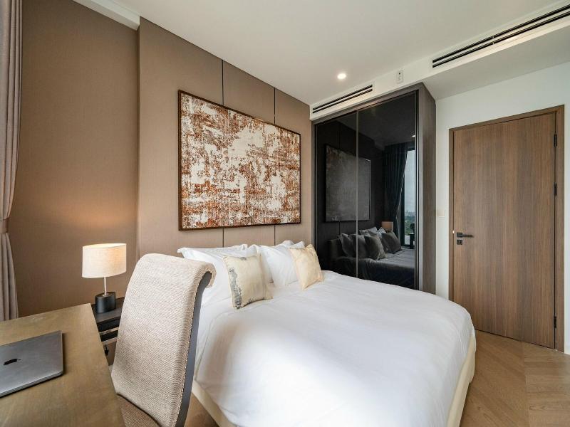 Lexington Residence Luxury Vacation image