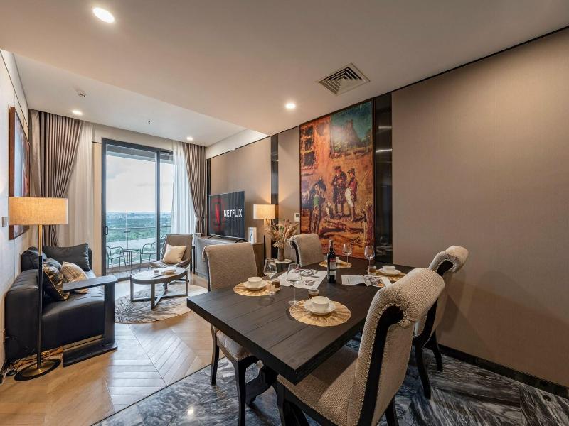Lexington Residence Luxury Vacation image