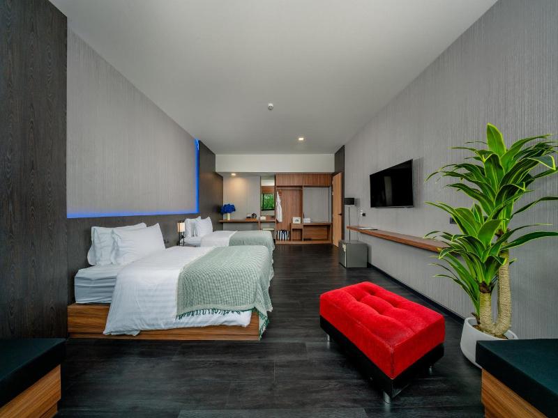 Happy Hotel image