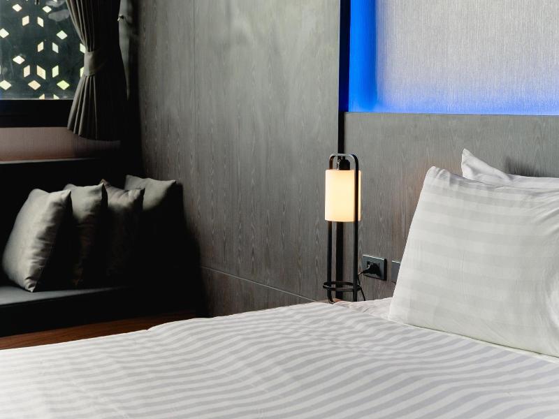 Happy Hotel image