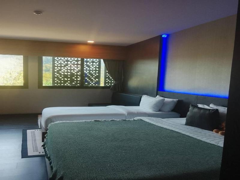 Happy Hotel image