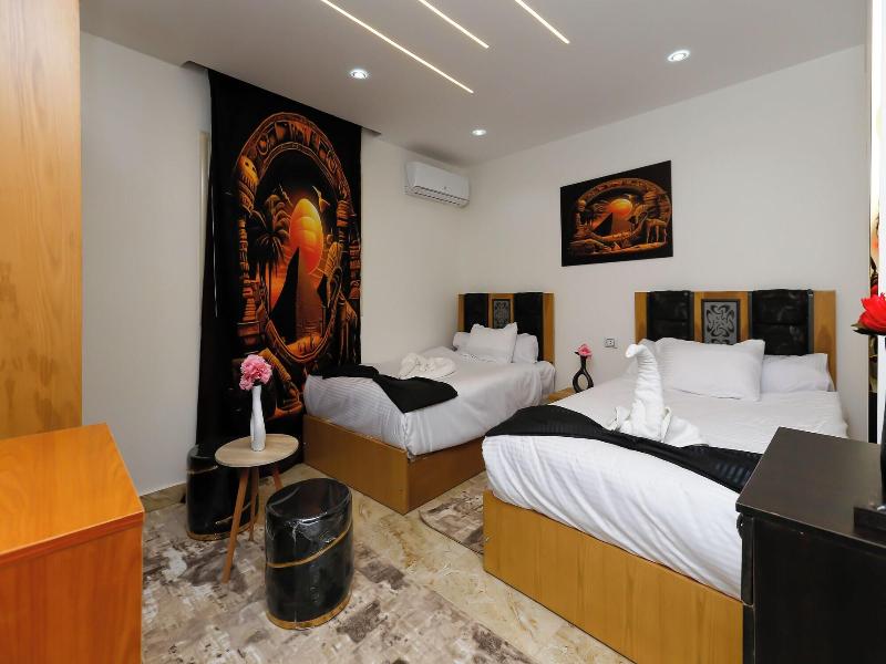 Paradise Pyramids View Inn image