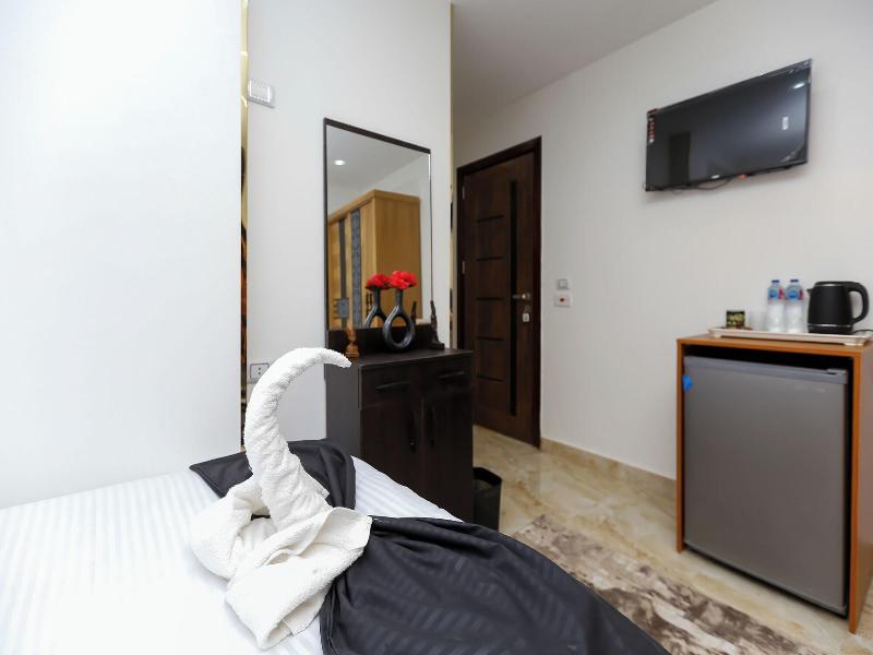 Paradise Pyramids View Inn image