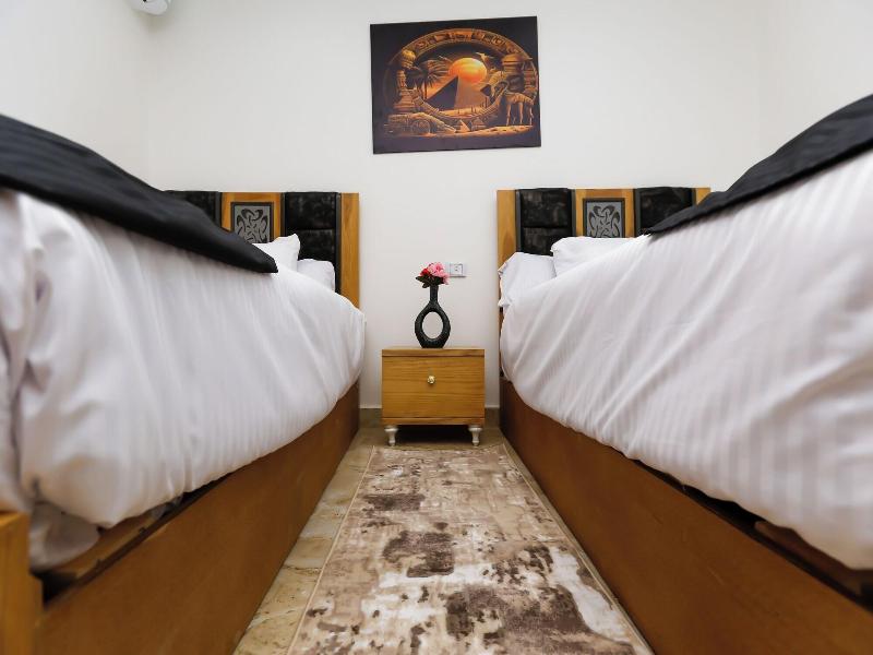 Paradise Pyramids View Inn image