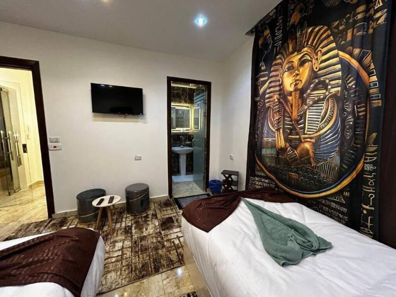 Paradise Pyramids View Inn image