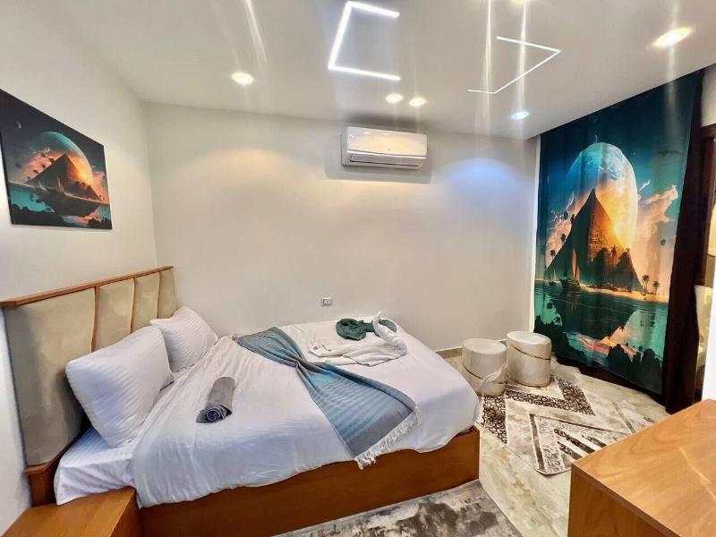 Paradise Pyramids View Inn image