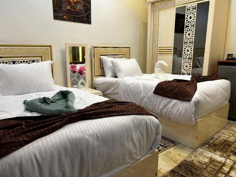 Paradise Pyramids View Inn image