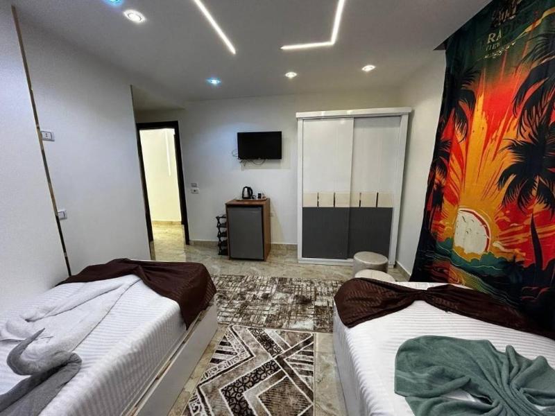 Paradise Pyramids View Inn image