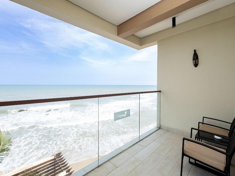 Serenity Terraces Beach Hotel-kokrobite image