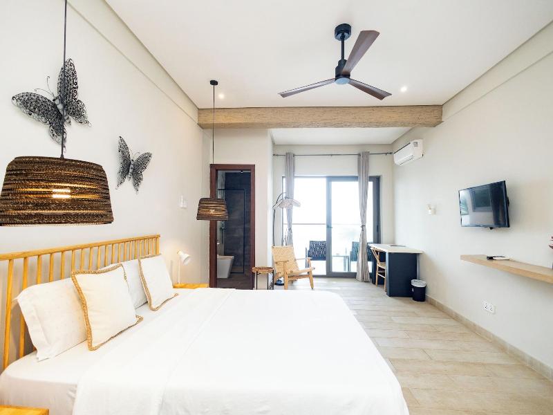 Serenity Terraces Beach Hotel-kokrobite image