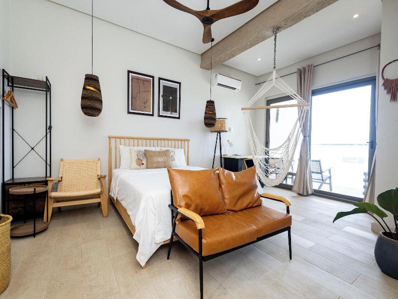 Serenity Terraces Beach Hotel-kokrobite image
