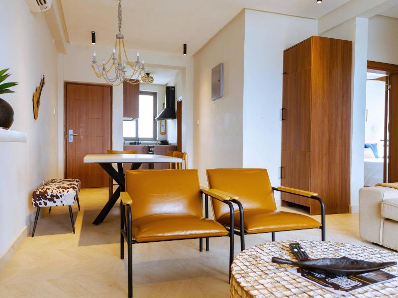 Serenity Terraces Beach Hotel-kokrobite image