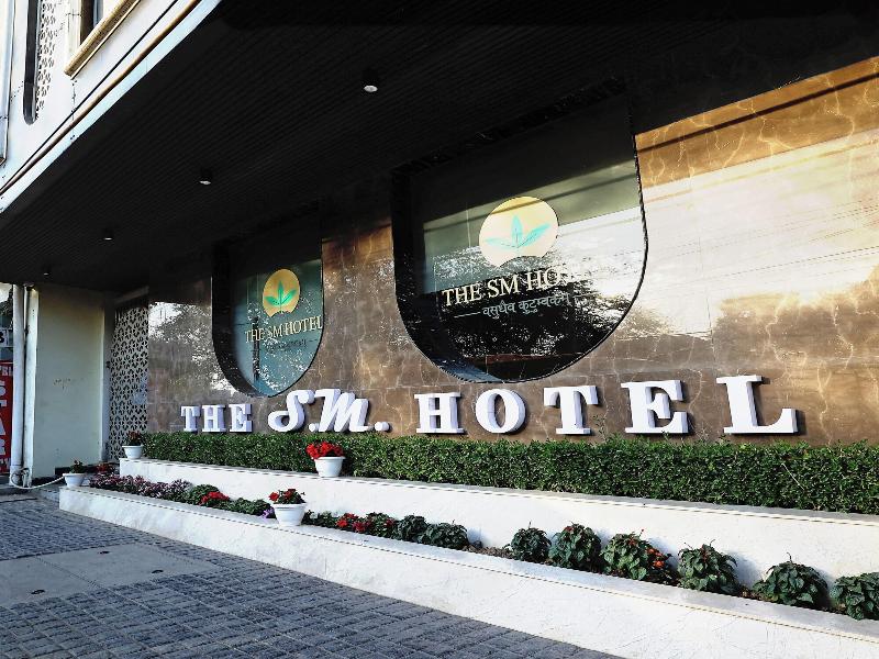 The Sm Hotel By Rmr Hotels image