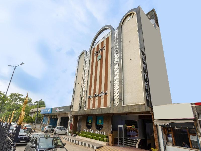 The Sm Hotel By Rmr Hotels image