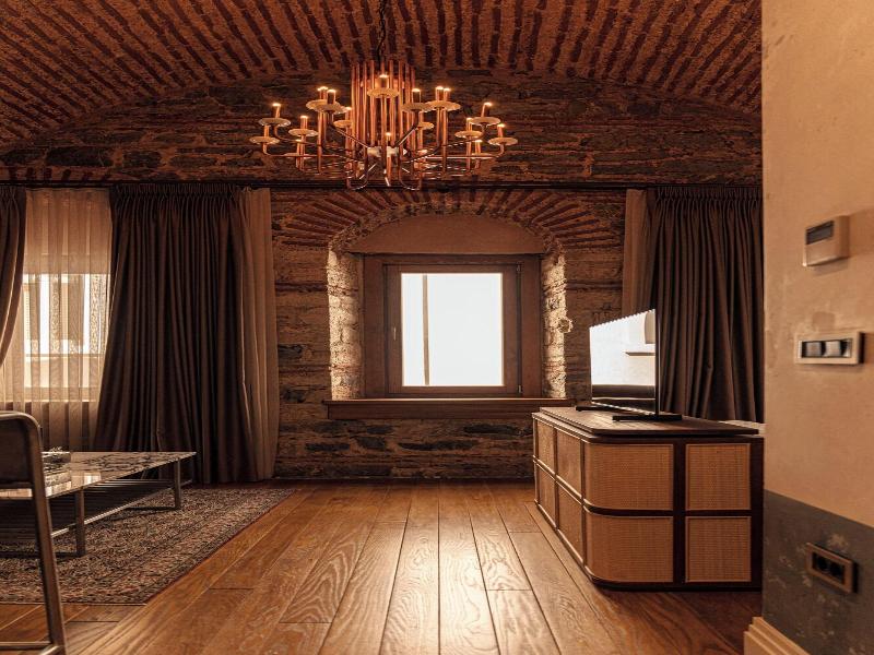 Stone Inn Galata image