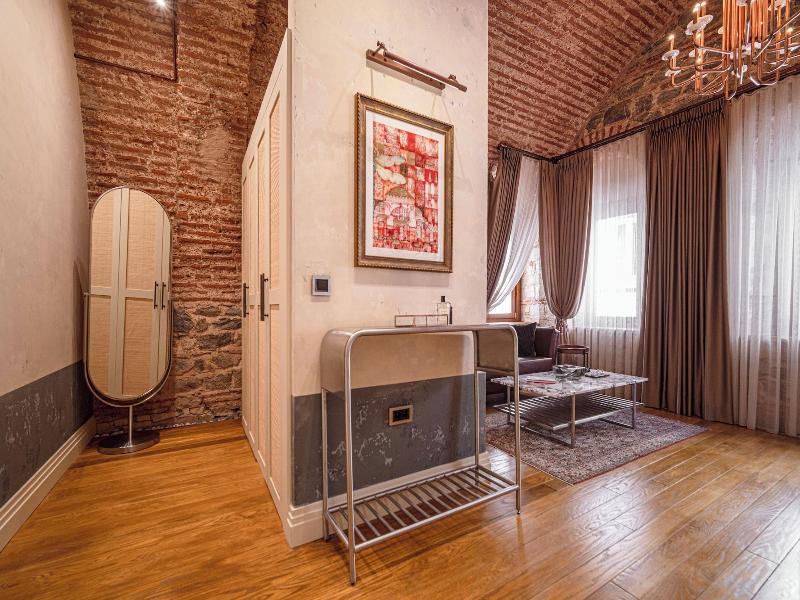 Stone Inn Galata image