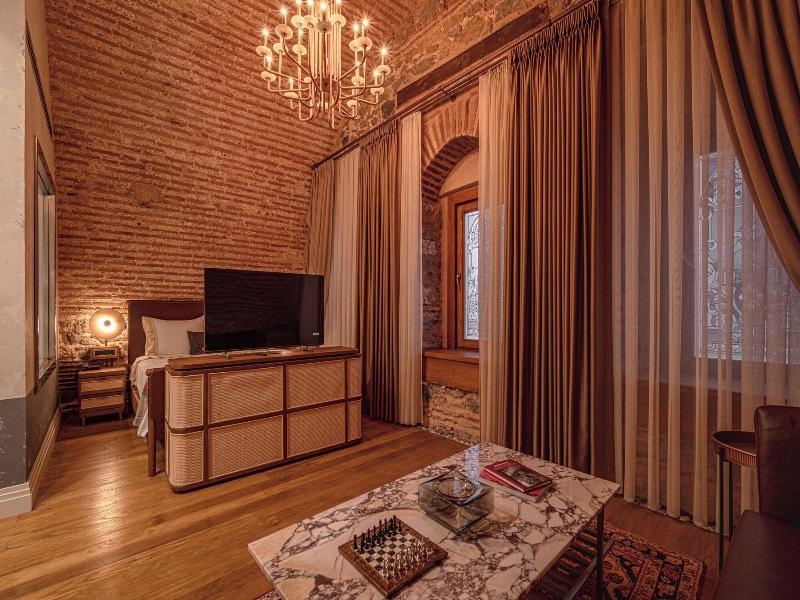 Stone Inn Galata image