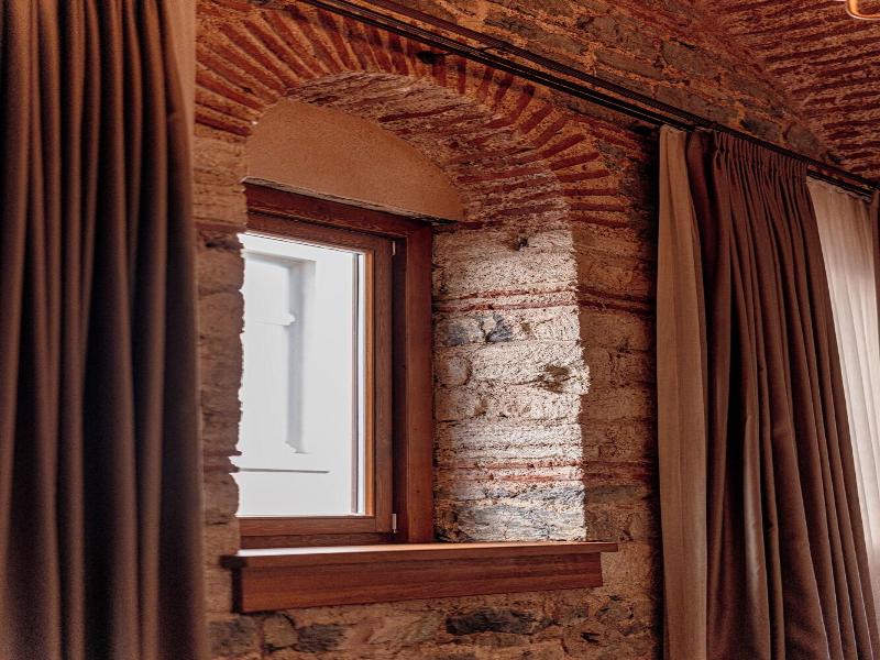 Stone Inn Galata image