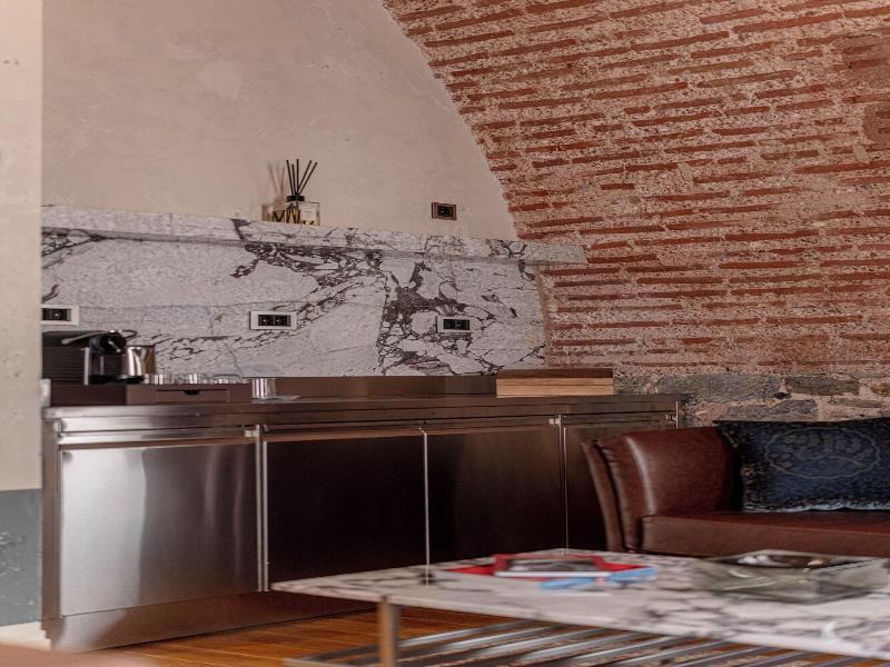 Stone Inn Galata image