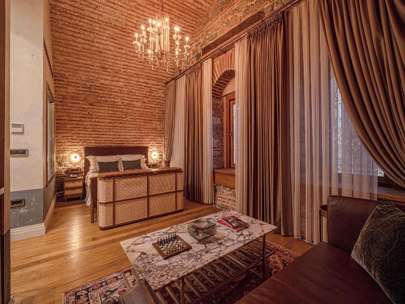 Stone Inn Galata image