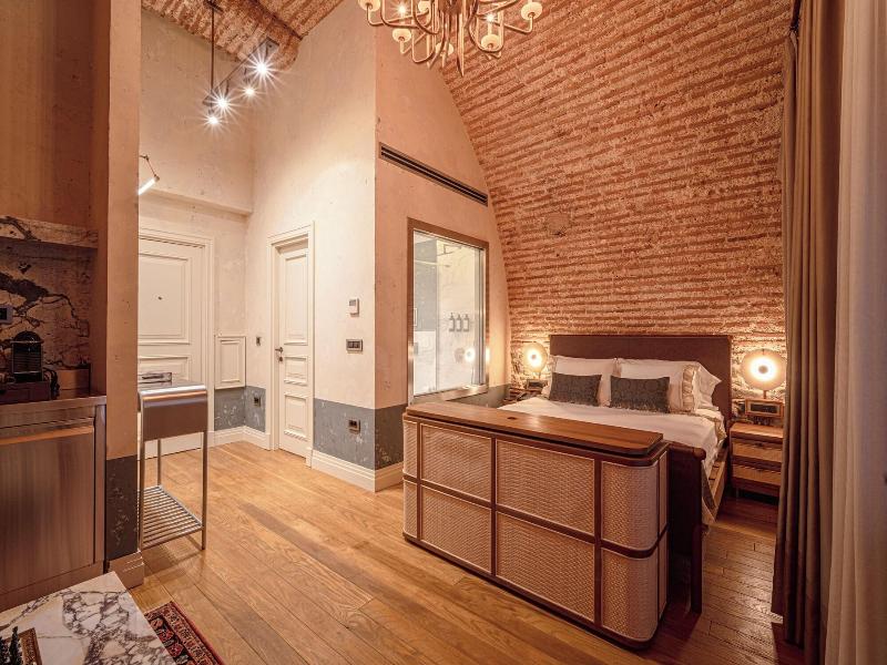 Stone Inn Galata image