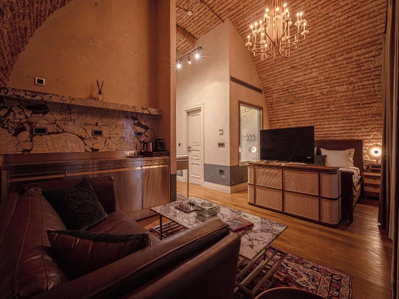 Stone Inn Galata image