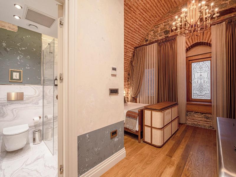 Stone Inn Galata image