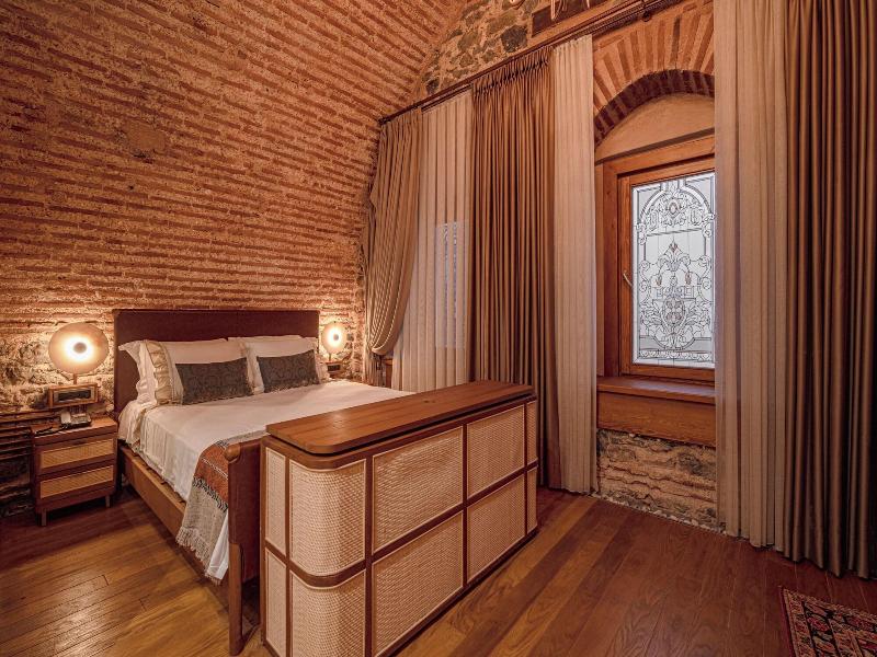 Stone Inn Galata image