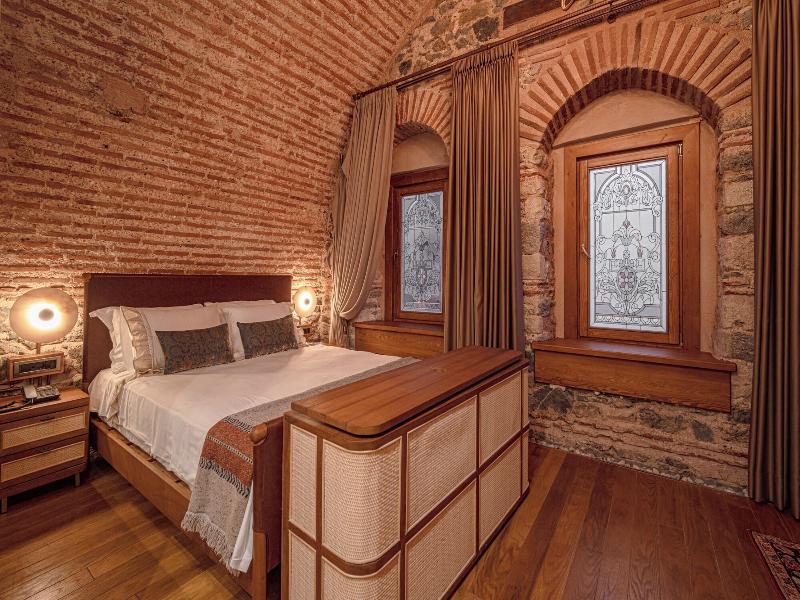 Stone Inn Galata image