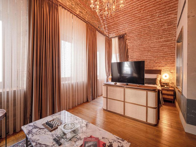 Stone Inn Galata image