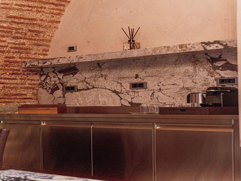 Stone Inn Galata image